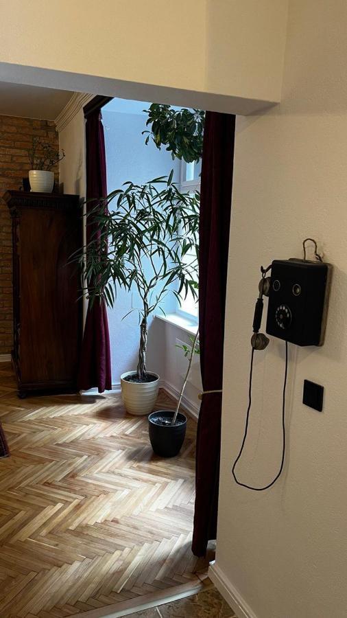 Varga Apartman Šoproň Exteriér fotografie