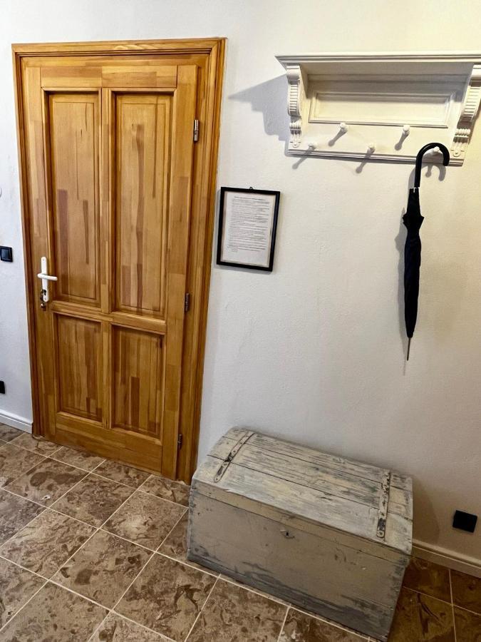 Varga Apartman Šoproň Exteriér fotografie